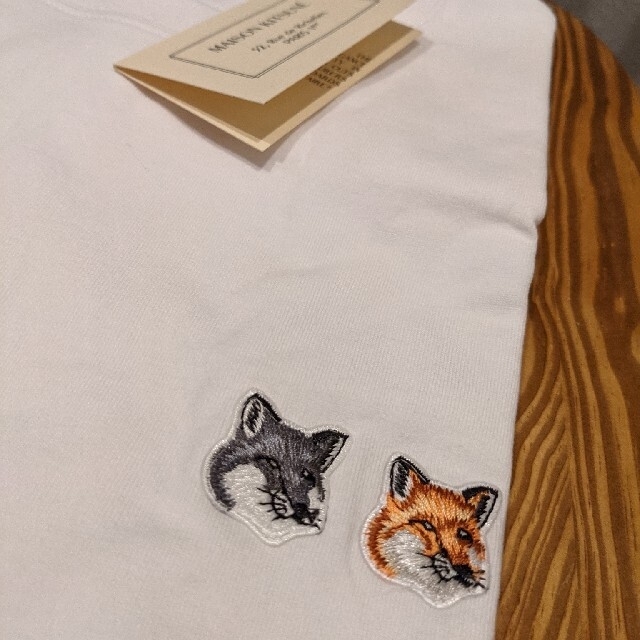 MAISON KITSUNE'(メゾンキツネ)のSサイズ メゾンキツネ Tシャツ ダブルフォックス レディースのトップス(Tシャツ(半袖/袖なし))の商品写真