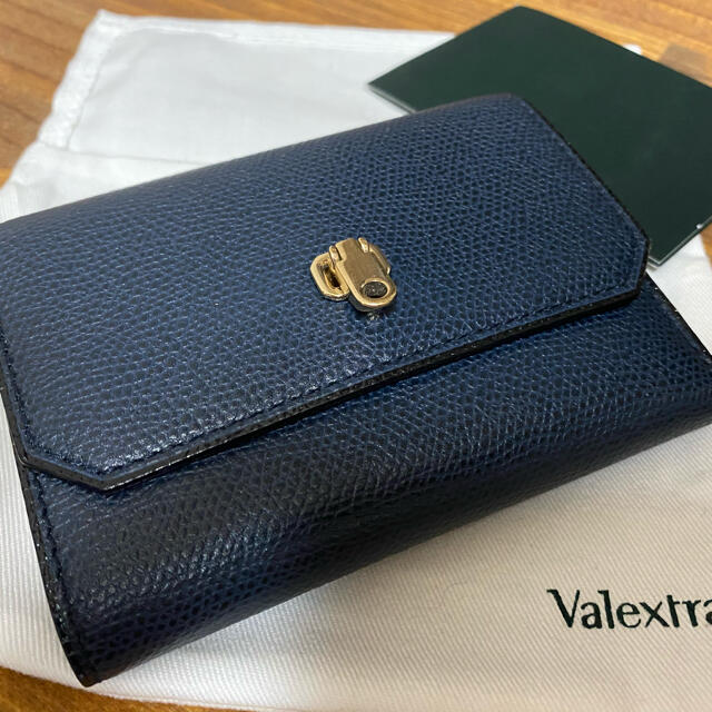 ヴァレクストラ Valextra シティウォレット 三つ折り財布 ネイビー