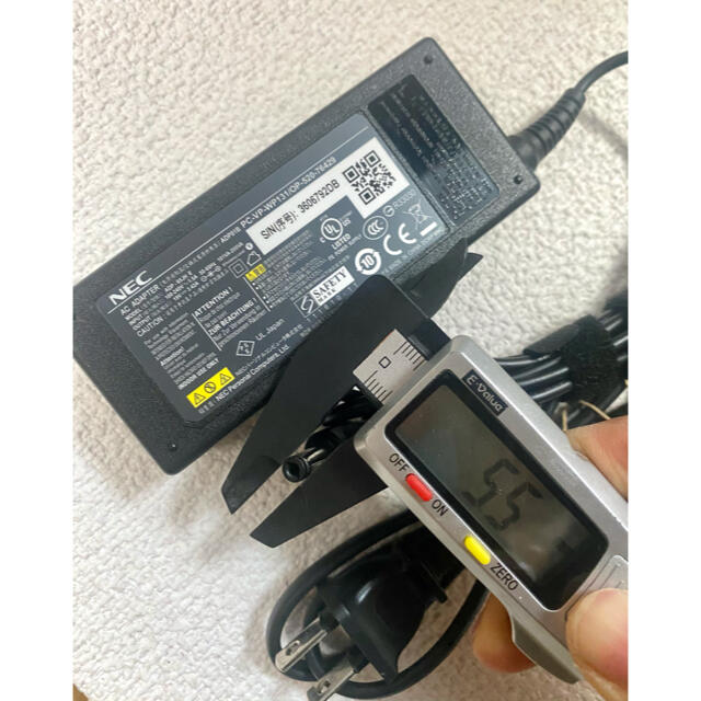 NEC(エヌイーシー)の送料込み☆中古純正品NECのACアダプター19V 3.42A スマホ/家電/カメラのPC/タブレット(PC周辺機器)の商品写真