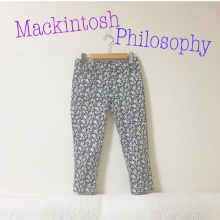 マッキントッシュフィロソフィー(MACKINTOSH PHILOSOPHY)の美品マッキントッシュフィロソフィー・クロップドパンツ　リバティmaxmara花柄(クロップドパンツ)