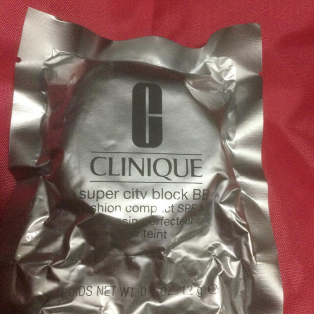 CLINIQUE(クリニーク)のクリニーク　スーパーシティブロックBB コンパクト付きリフィール含め、全部で５点 コスメ/美容のベースメイク/化粧品(ファンデーション)の商品写真