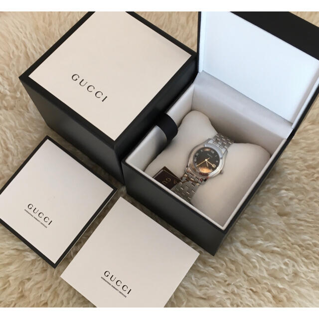 Gucci(グッチ)の【新品未使用】GUCCI グッチ 腕時計 Gクラス メンズ 腕時計 メンズの時計(腕時計(アナログ))の商品写真