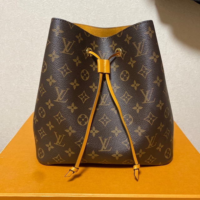 ルイヴィトン　LOUIS VUITTON モノグラム　ネオノエ　サフラン