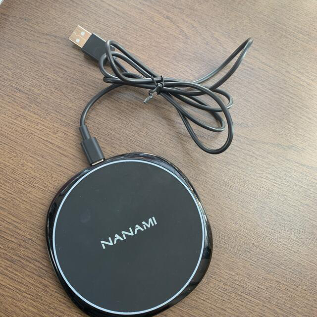 NANAMI ワイヤレス急速充電器 スマホ/家電/カメラのスマートフォン/携帯電話(バッテリー/充電器)の商品写真
