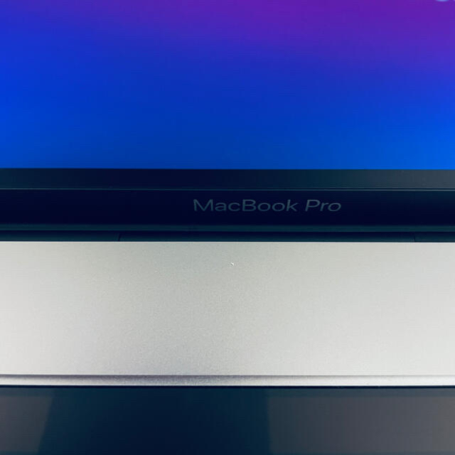 Apple(アップル)のMacBook Pro 15インチ 2018 スペースグレイ USキーボード スマホ/家電/カメラのPC/タブレット(ノートPC)の商品写真