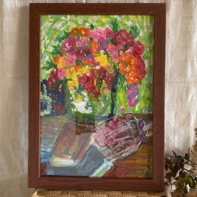 絵画。壁掛け絵原画手描き【テーブルの上の花瓶の中の美しい花】の通販 by アカザ麦｜ラクマ
