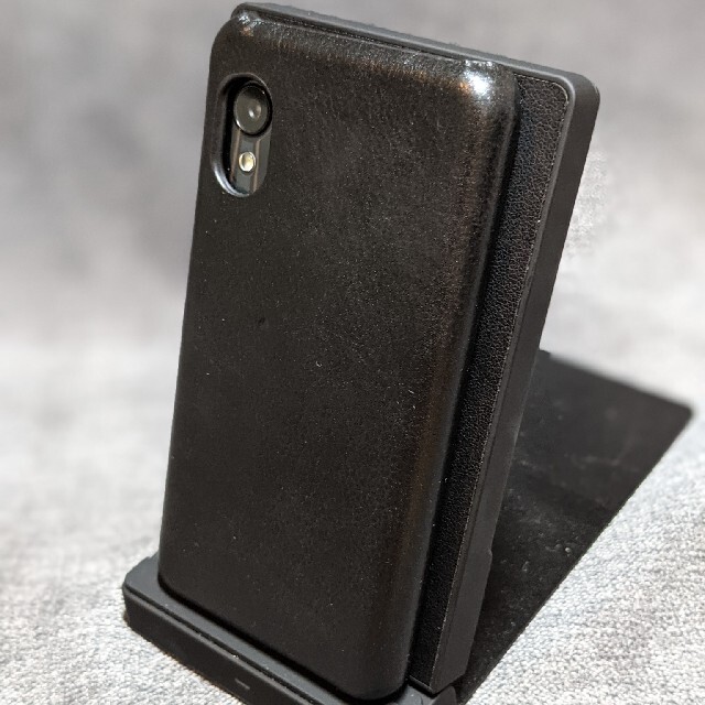 Rakuten(ラクテン)の【美品】Rakuten Mini 黒 ケース+フィルム付 スマホ/家電/カメラのスマートフォン/携帯電話(スマートフォン本体)の商品写真