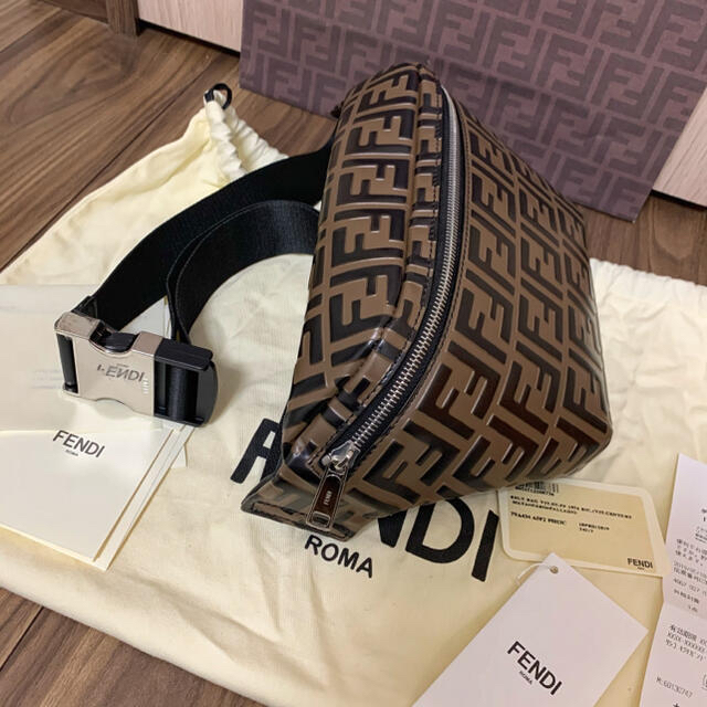 フェンディ ボディバッグ FENDI BODY BAG 売上 高 ボディーバッグ