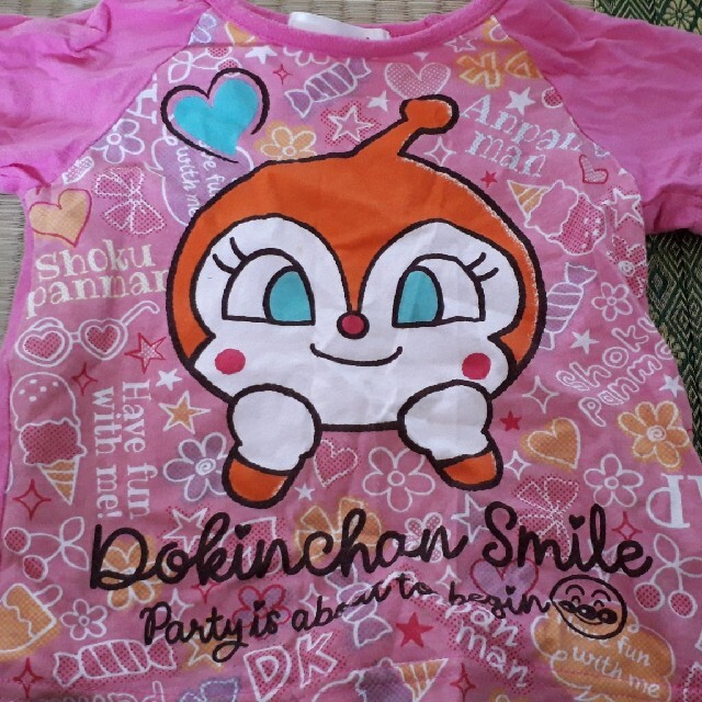 アンパンマン(アンパンマン)のカフェオレ様専用　ドキンちゃんTシャツ キッズ/ベビー/マタニティのキッズ服女の子用(90cm~)(Tシャツ/カットソー)の商品写真