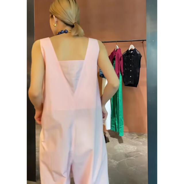 BEAUTY&YOUTH UNITED ARROWS(ビューティアンドユースユナイテッドアローズ)の完売　roku ロク　JUMPSUIT ピンク　38 レディースのパンツ(オールインワン)の商品写真