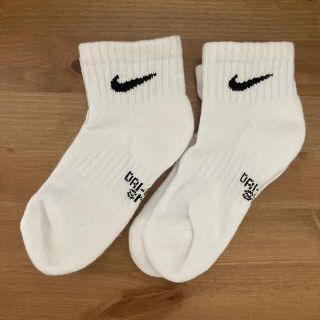 ナイキ(NIKE)のNIKE 靴下21〜23cm 白(ソックス)