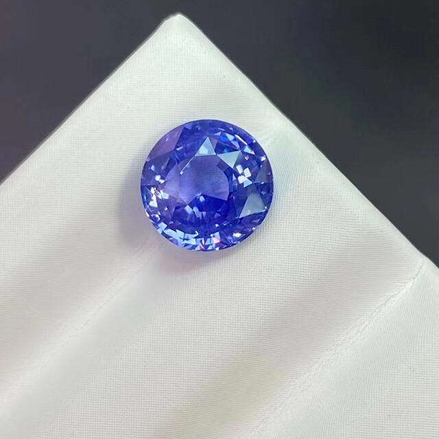 高品質新品 天然 ロイヤルブルーサファイア ルース 0.705ct 鑑別書付き