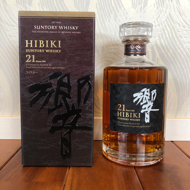 響21年 700ml　化粧箱付き　新品・未開封　マイレージ有