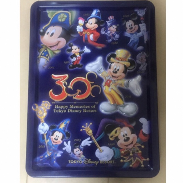 Disney(ディズニー)のディズニーリゾート　30周年記念　　空き缶 エンタメ/ホビーのおもちゃ/ぬいぐるみ(キャラクターグッズ)の商品写真