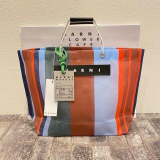 即完商品 マルニMARNI MARKET ラッカーレッド ストライプバッグ 即完商品 マルニMARNI MARKET ラッカーレッド ストライプバッグ