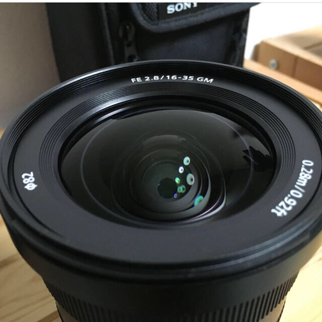 SONY(ソニー)のSONY FE16-35mm F2.8GMワンオーナー SEL1635GM スマホ/家電/カメラのカメラ(レンズ(ズーム))の商品写真