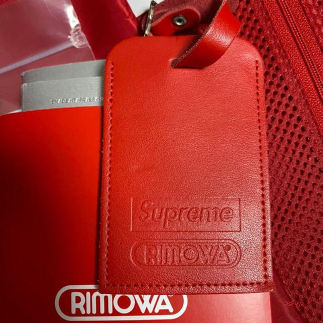 supreme rimowa 45L red　到着済み