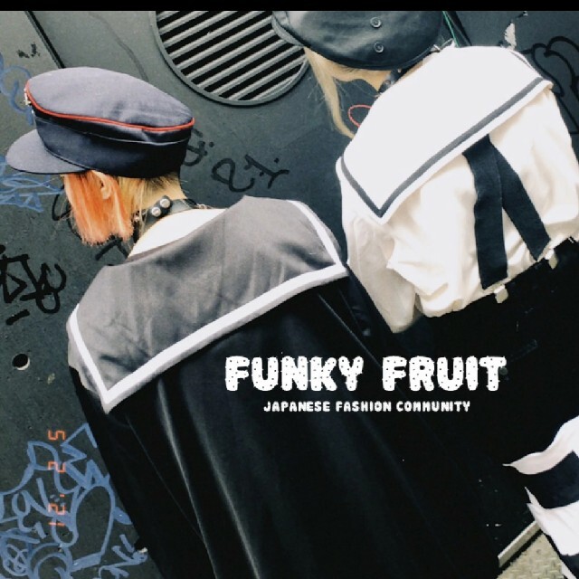 FUNKY FRUIT ふぁんふる セーラーフリルパーカー