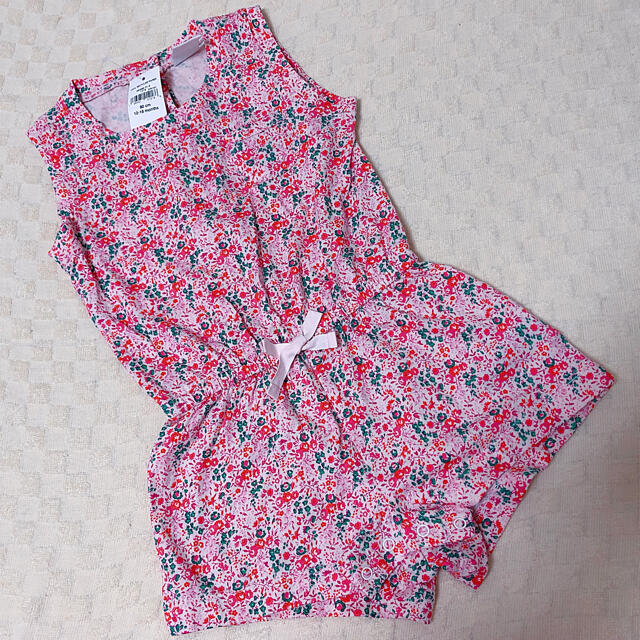 日本人気超絶の babyGAP 紫花柄 ロンパース hideout.lk
