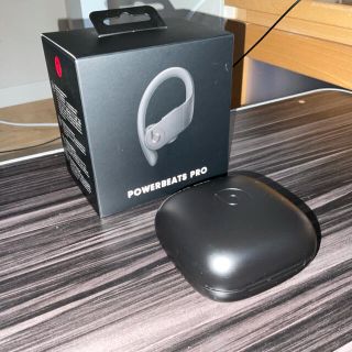 ビーツバイドクタードレ(Beats by Dr Dre)のPowerbeats Pro ブラック(ヘッドフォン/イヤフォン)