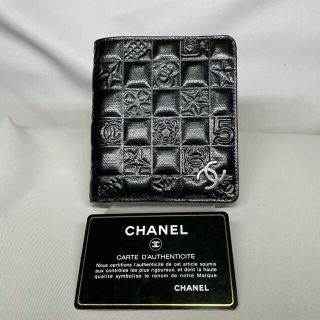 CHANEL - 【外見美品】 CHANELアイコン 二つ折りコンパクト財布の通販 ...