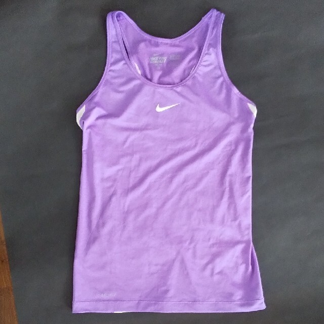 NIKE(ナイキ)のスポーツブラとタンクトップ セット NK スポーツ/アウトドアのランニング(ウェア)の商品写真