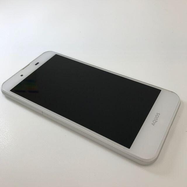 SHARP(シャープ)の480 SIMフリー AQUOS L2 SH-L02 シルバー◆美品◆ スマホ/家電/カメラのスマートフォン/携帯電話(スマートフォン本体)の商品写真