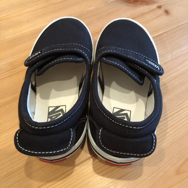 VANS(ヴァンズ)の19cm VANS キッズ マジックテープ 黒 スニーカー 靴 キッズ/ベビー/マタニティのキッズ靴/シューズ(15cm~)(スリッポン)の商品写真