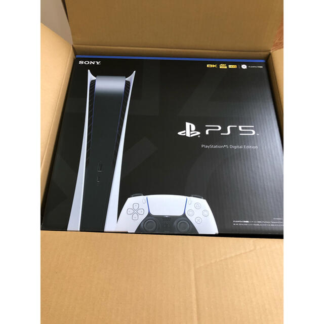 PlayStation(プレイステーション)の【新品】PS5 プレステ5 本体 デジタルエディション エンタメ/ホビーのゲームソフト/ゲーム機本体(家庭用ゲーム機本体)の商品写真