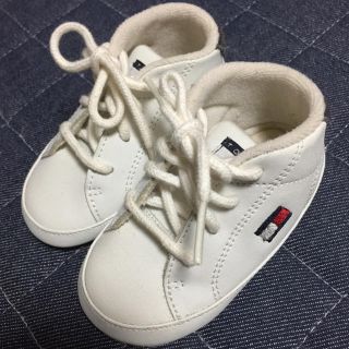 トミーヒルフィガー(TOMMY HILFIGER)のお値下げしました◡̈⃝︎トミーヒルフィガー ファーストシューズ 4M(スニーカー)