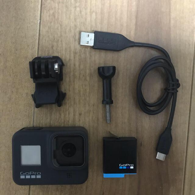 GoPro(ゴープロ)のGoPro8 microSD付　美品❗️ スマホ/家電/カメラのカメラ(ビデオカメラ)の商品写真