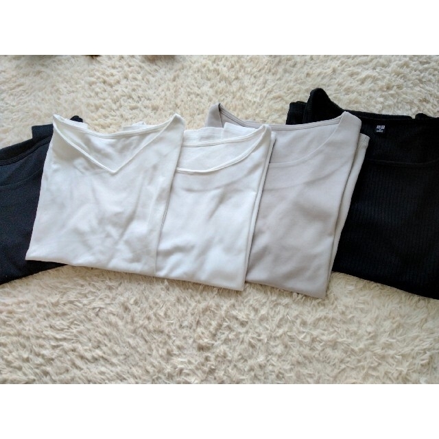 UNIQLO(ユニクロ)の半袖カットソー5枚セット レディースのトップス(Tシャツ(半袖/袖なし))の商品写真