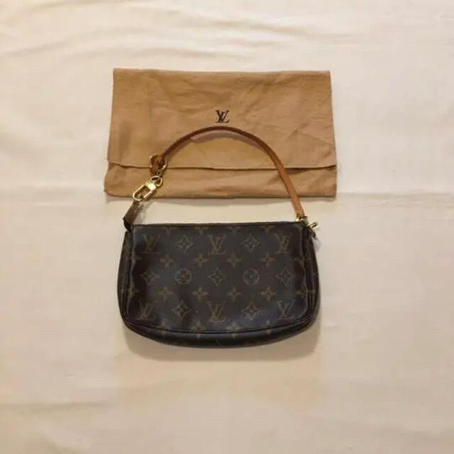 返品交換不可】 LOUIS VUITTON - ルイヴィトン アクセサリーポーチ