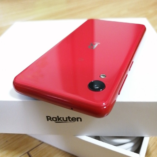 Rakuten(ラクテン)の☆☆楽天★rakuten mini★RED★美品★送料無料★おまけ付☆☆ スマホ/家電/カメラのスマートフォン/携帯電話(スマートフォン本体)の商品写真