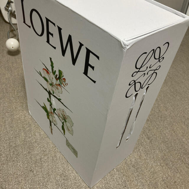 LOEWE(ロエベ)のloewe 空箱 レディースのバッグ(ショップ袋)の商品写真