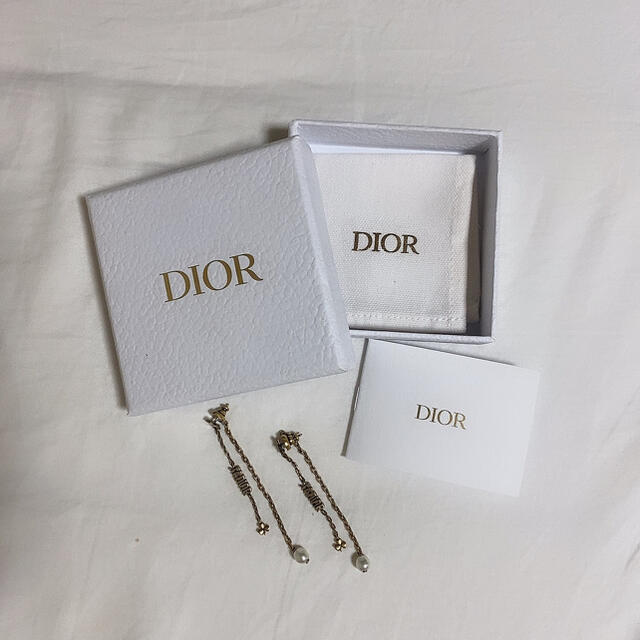 dior ピアス