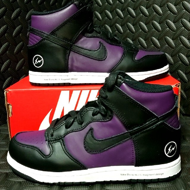 FRAGMENT(フラグメント)のFRAGMENT DESIGN NIKE DUNK HIGH BEIJING キッズ/ベビー/マタニティのキッズ靴/シューズ(15cm~)(スニーカー)の商品写真