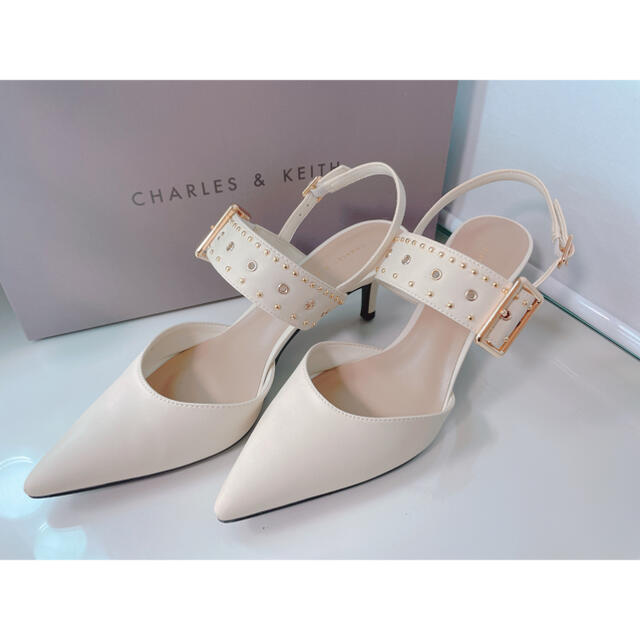 Charles and Keith(チャールズアンドキース)のCharles & Keith ヒール レディースの靴/シューズ(ハイヒール/パンプス)の商品写真