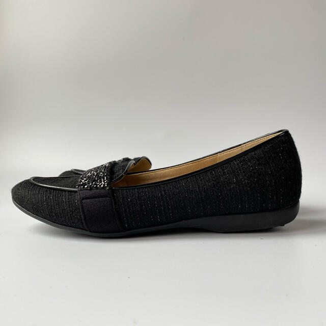 Le Talon(ルタロン)の中古美品　ルタロン　ビジュー　ツイードフラットパンプス　ブラック　23.5センチ レディースの靴/シューズ(ハイヒール/パンプス)の商品写真