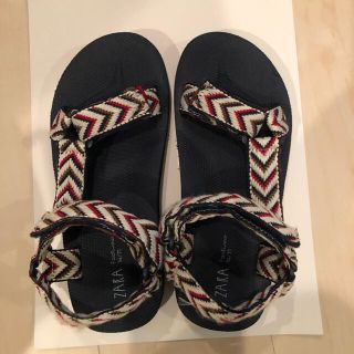 ザラキッズ(ZARA KIDS)のZARAキッズ　サンダル　36/37  23cmくらい(サンダル)