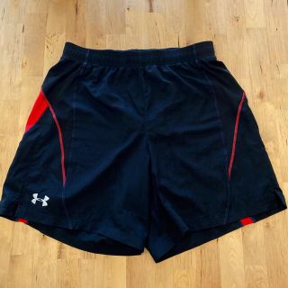 アンダーアーマー(UNDER ARMOUR)のunder armor MENSショートパンツ(ショートパンツ)