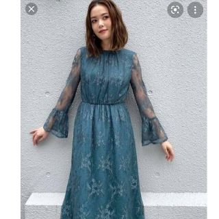 エメ(AIMER)のkaene ペプラムスリーブドレス　新品未使用(ロングドレス)