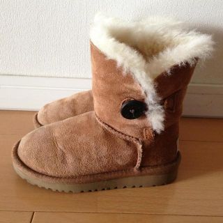 アグ(UGG)の☆UGG KIDS ベイリーボタン☆(その他)