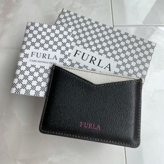 フルラ(Furla)のranran229様専用　正規　FURLA ブラック×ホワイトカードケースフルラ(名刺入れ/定期入れ)