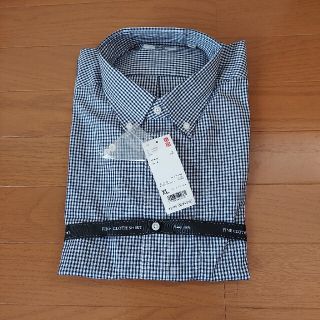 ユニクロ(UNIQLO)のユニクロ メンズカジュアルシャツ　XL(シャツ)