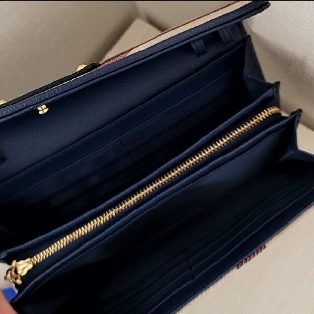 BURBERRY BLUE LABEL(バーバリーブルーレーベル)のブルーレーベルクレストブリッジ　お財布ショルダーバック　未使用 レディースのファッション小物(財布)の商品写真