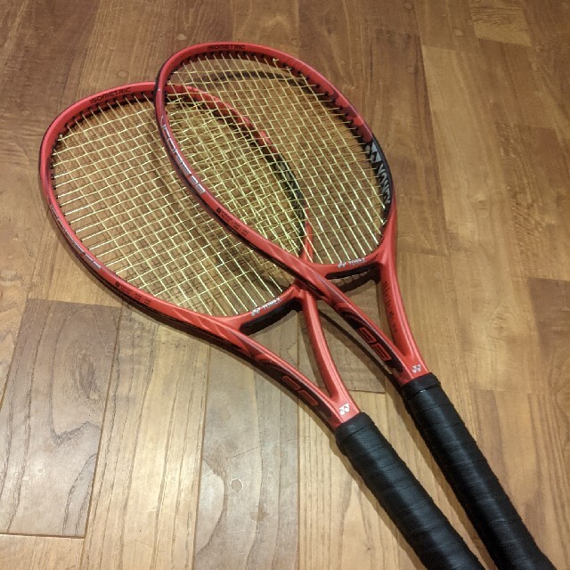 YONEX(ヨネックス)のテニスラケット 2本セット ヨネックス YONEX VCORE 98 グリップ3 スポーツ/アウトドアのテニス(ラケット)の商品写真