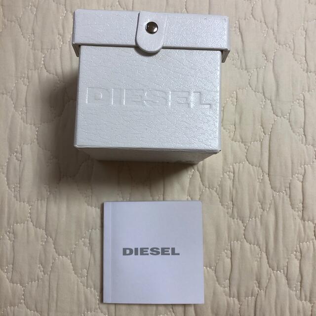 DIESEL(ディーゼル)の最終値下げ★DIESEL 腕時計　ケース付き レディースのファッション小物(腕時計)の商品写真