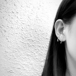 アレキサンダーマックイーン(Alexander McQueen)のstraight ear cuf earrings / silver /#204(イヤーカフ)