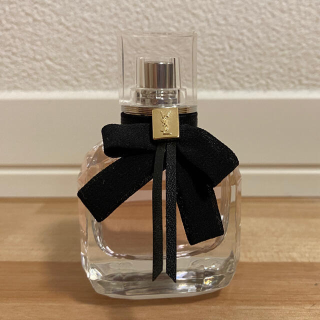 Yves Saint Laurent Beaute(イヴサンローランボーテ)のイヴサンローラン モンパリオーデパルファム 30ml コスメ/美容の香水(香水(女性用))の商品写真